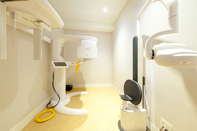 もりもり歯科 調布市 歯科用CTを使用し、精密な治療を提供