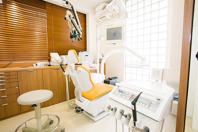 赤野歯科クリニック 堺市南区 安心して診療を受けられる診察台
