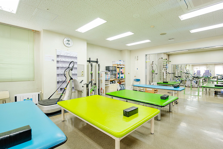 西本整形外科　 東温市 さまざまな設備が充実し、リハビリテーションにも注力している