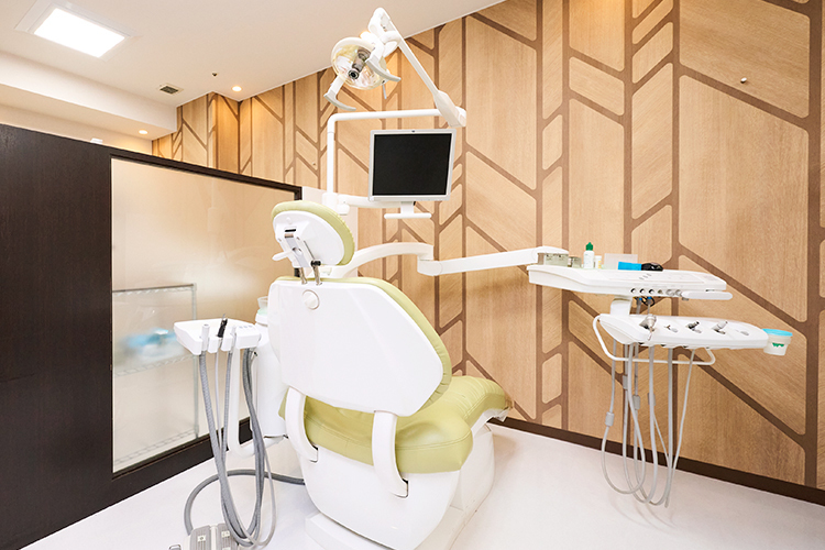 相模原駅ビル歯科 相模原市中央区 院長、スタッフともに患者と丁寧なコミュニケーションを心がける