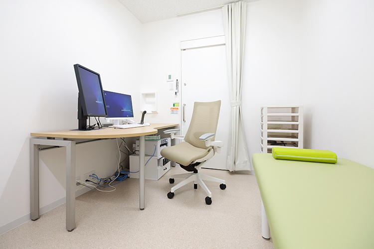 横浜綱島フォレスト内科・呼吸器クリニック 横浜市港北区 森山院長は呼吸器疾患をはじめ内科の症例にも幅広く携わってきた