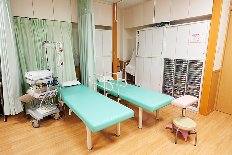 にじいろクリニック 神戸市東灘区 在宅療養支援診療所として患者のために24時間365日対応