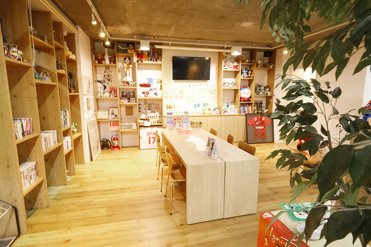 ひしかわ歯科矯正歯科 神戸市東灘区 温かい学校のような待合室の空間