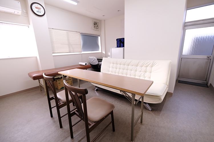 澤外科 三田市 在宅支援診療所として、時間外や夜間、休日でも電話相談に応じる