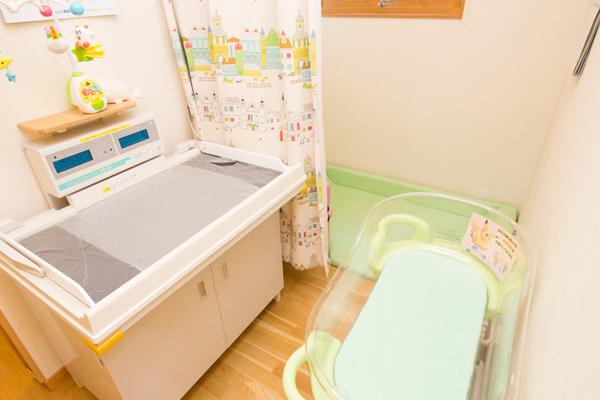 いとうこどもクリニック 成田市 授乳スペースも用意。こだわりの詰まったクリニック