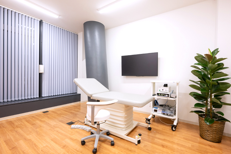 大阪なんばJUN耳鼻咽喉科 大阪市浪速区 鼻の日帰り手術にも対応。鼻詰まりの根本的な改善をめざす