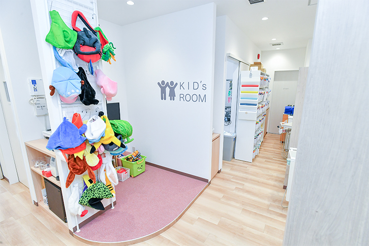 よごう歯科クリニック 横浜市港北区 キッズスペースが充実しており、子ども連れでも安心して通える