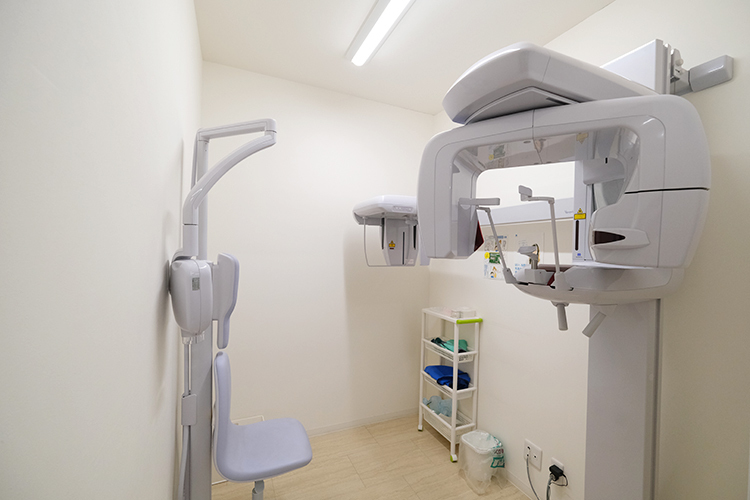 森田歯科クリニック 富田林市 歯科用CTを導入し、精密な治療につなげている