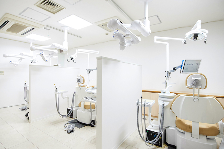 保土ケ谷駅ビル歯科 横浜市保土ケ谷区 2022年に診療室を改装。プライバシーに配慮された診療室