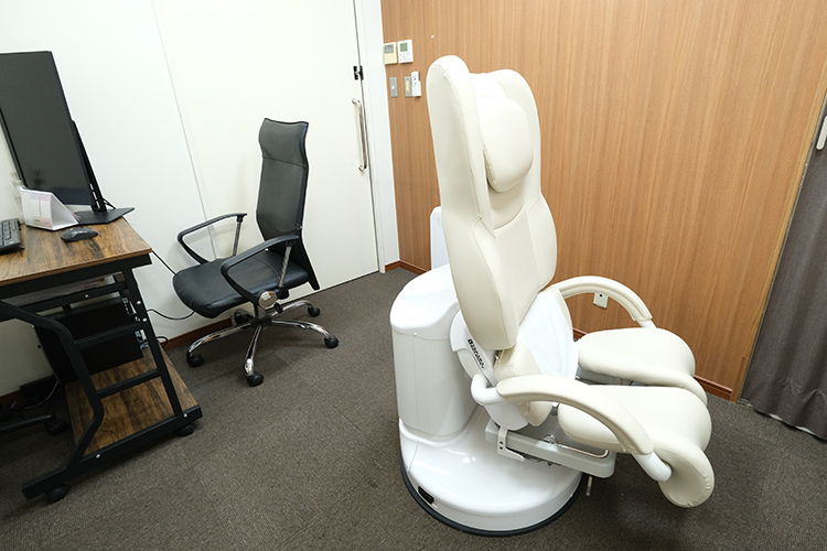 医療法人 天神総合クリニック 福岡市中央区 婦人科の専門の女性医師が対応