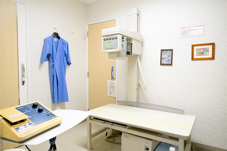 しおざき内科 渋谷区 各種検査機器を備える