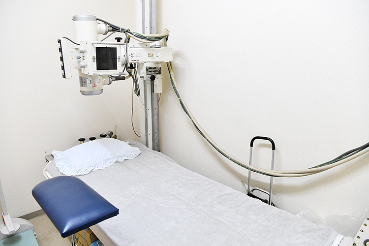 医療法人社団 蒲生東診療所 越谷市 内視鏡やレントゲンなど豊富な検査機器をそろえている
