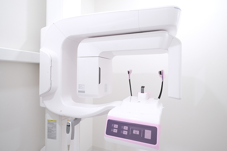綾瀬亀有ロハス歯科＆矯正歯科 足立区 歯科用CTや口腔内スキャナーを活用し、精密な診断を行う