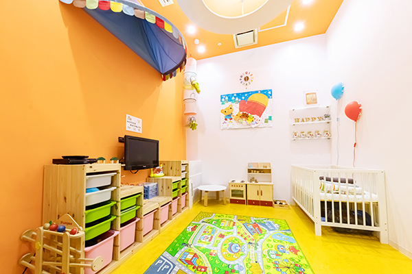 ハッピー歯科 鴻巣市 キッズスペースを完備し、親子での通院でも安心