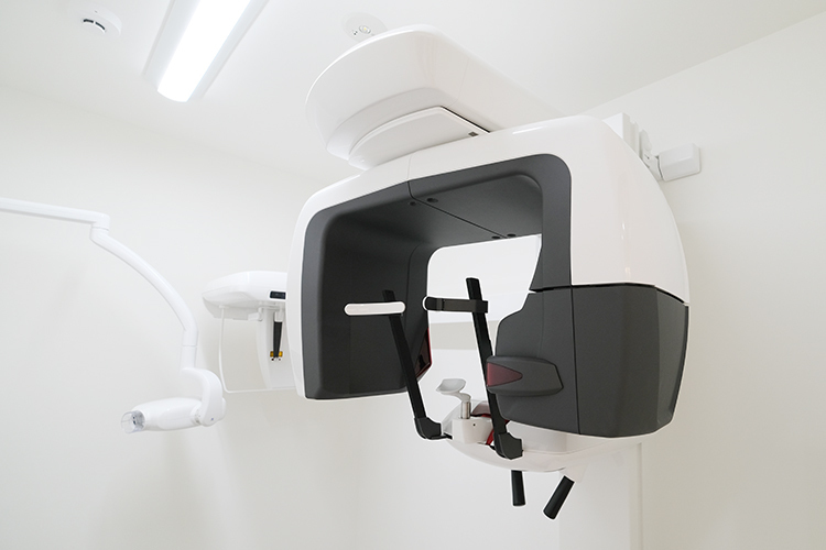 ソラーレ歯科・矯正歯科 そよら横浜高田院 横浜市港北区 CTや口腔内スキャナ―など先進の設備を取りそろえる