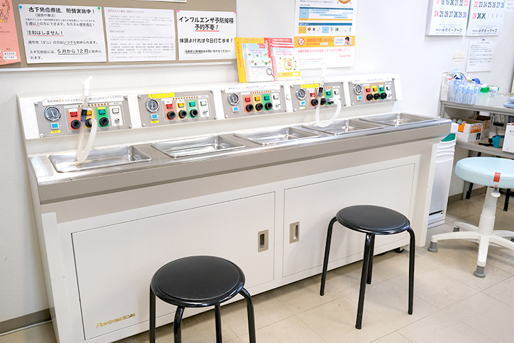 たかはし耳鼻咽喉科 横浜市保土ケ谷区 ネブライザーなどの各種機器もそろう