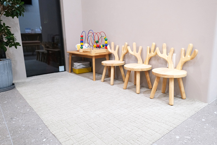 名東デンタルクリニック 名古屋市名東区 かわいらしいキッズスペース