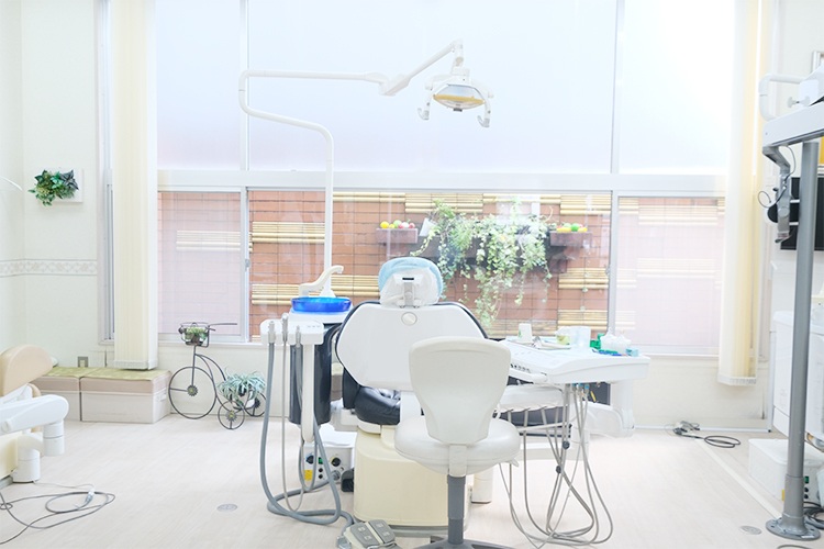 えきまえ歯科 北名古屋市 院長が丁寧に診療してくれる