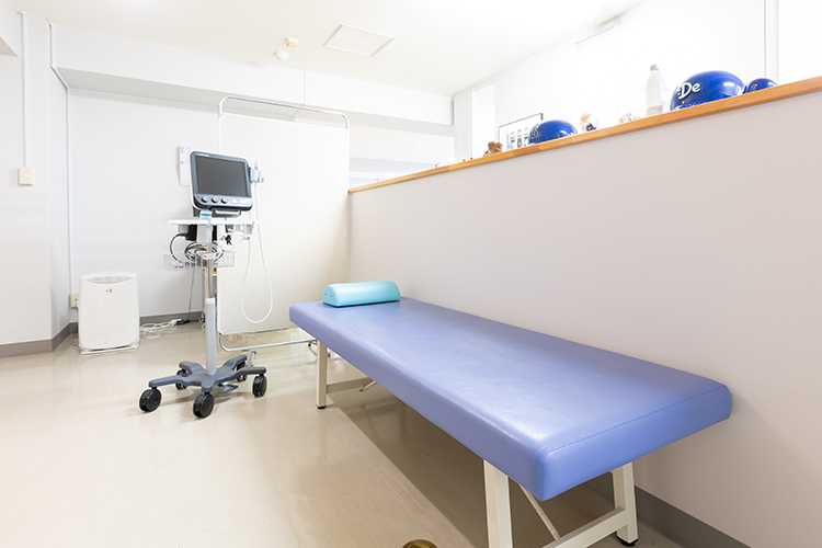 上田クリニック 横浜市神奈川区 エコー検査をはじめ、疾患を見逃さないよう幅広い検査に対応する
