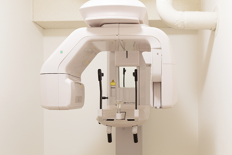 岡本歯科ロコクリニック 神戸市東灘区 CTを使用し、治療の精度と安全性を追求する