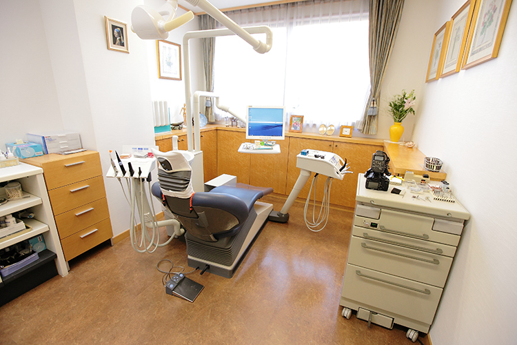 上川歯科医院 江東区 患者一人ひとりに寄り添い、適切な治療法を提案する