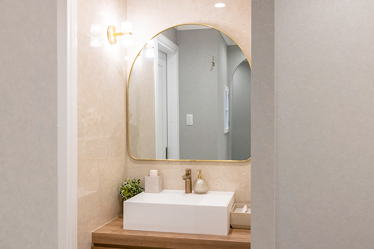 恵比寿あごと歯のクリニック 渋谷区 治療前の歯磨きや身なりを整えるためのパウダーコーナーも完備