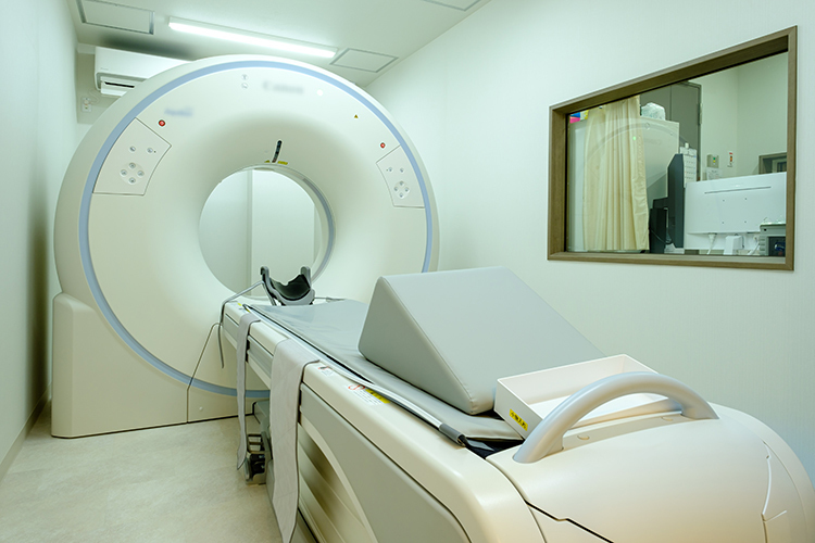 すぎなみ脳神経外科・しびれ・頭痛クリニック 杉並区 先進のMRIやCTを備える