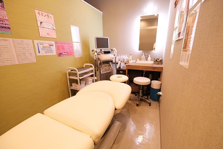 SUHADA CLINIC きじま皮フ科逆瀬川本院 宝塚市 一般皮膚科診療をはじめ美容皮膚科診療も行っている