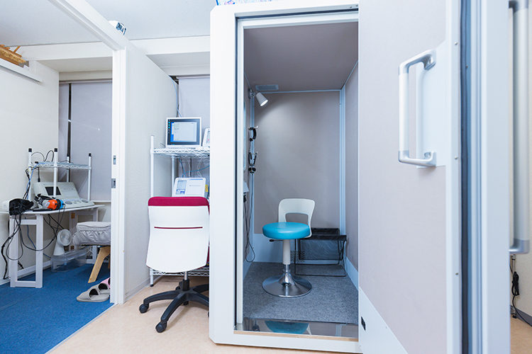 人形町耳鼻咽喉科めまいクリニック 中央区 検査機器が充実しており、精密な検査を行う