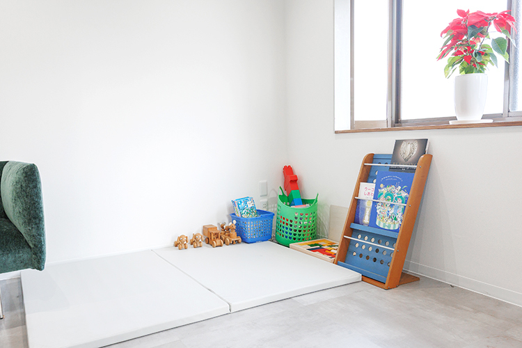 小林歯科医院 久留米市 待合にはキッズスペースがあり、親子での通院もしやすい