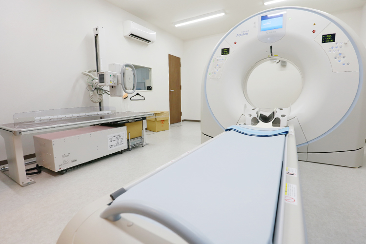 横浜みなと呼吸器内科・内科クリニック 横浜市港南区 専門性の高い検査・治療を追求し、CTなどの各種機器を備える