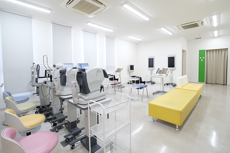 上尾こいけ眼科 上尾市 先進の設備を導入しており、白内障・緑内障手術にも対応