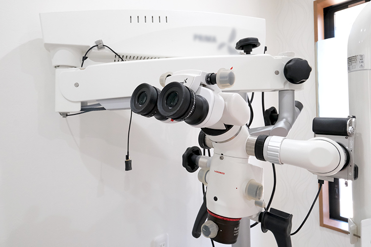 すずかけ歯科 鎌ケ谷市 マイクロスコープを備え、精密な治療を提供