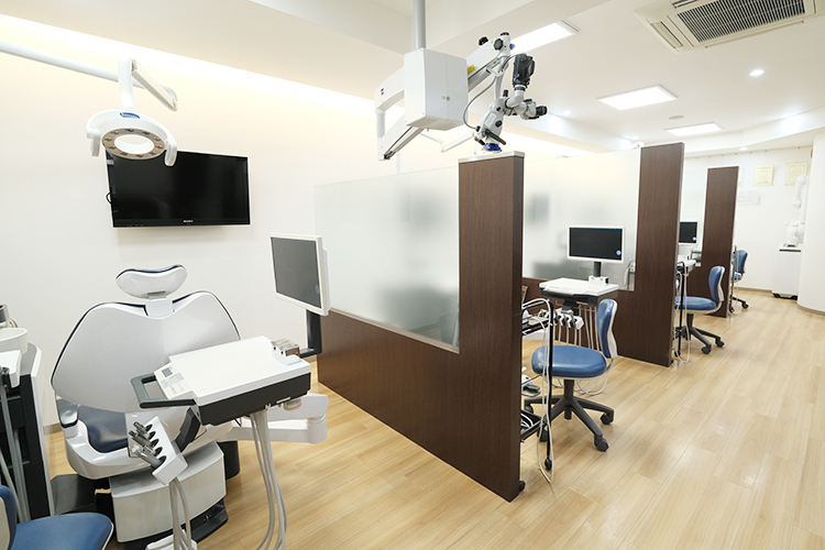 たかはら歯科医院 八尾市 患者一人ひとりに向き合う診察室