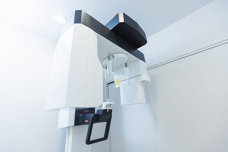 日野Life歯科・矯正歯科 日野市 歯科用CTを使用し、高い専門性をもって治療に取り組む