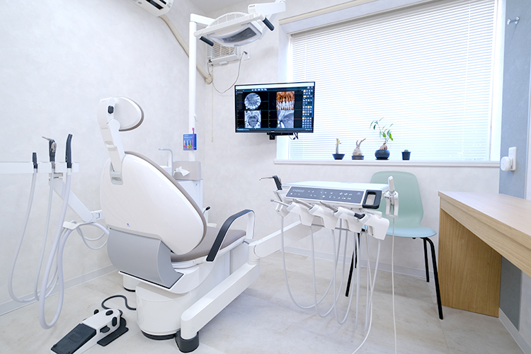 野澤歯科医院 成田市 一般的な歯科治療をはじめ、専門的な口腔外科の処置に対応