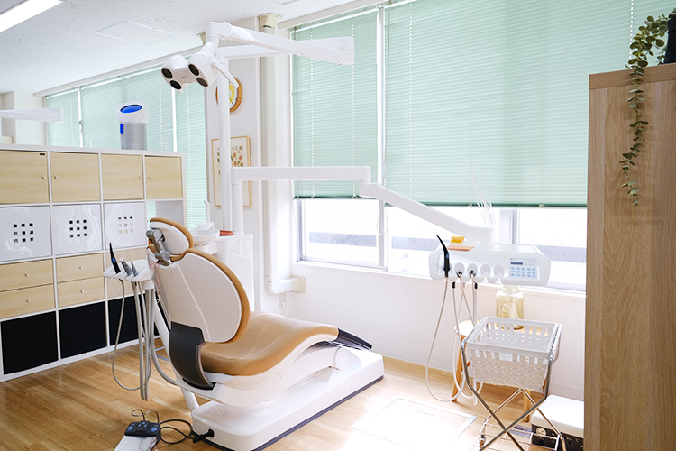 伊能歯科医院 江戸川区 温かみがあり、清潔な院内