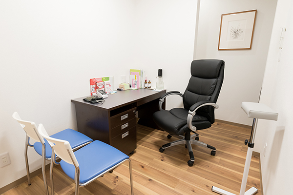 阿部クリニック 大阪市淀川区 アルコール依存症とは何かを考えることが治療姿勢だと語る院長