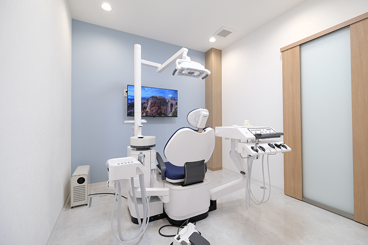 りひと歯科クリニック 新座市 プライベートに配慮した完全個室ユニットも完備