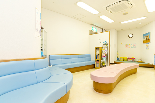 あめさら耳鼻咽喉科 津市 キッズスペースもあり子ども連れでも安心