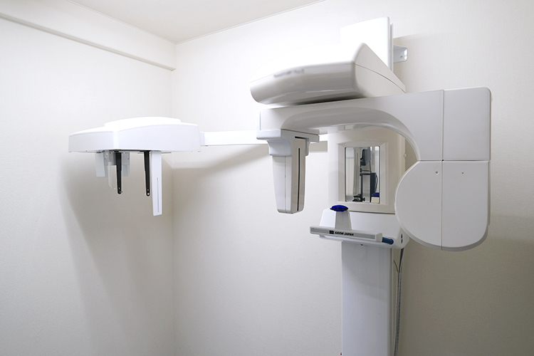 牛久保矯正齒科 八王子市 検査機器を各種導入し、精密な診断に努めている 