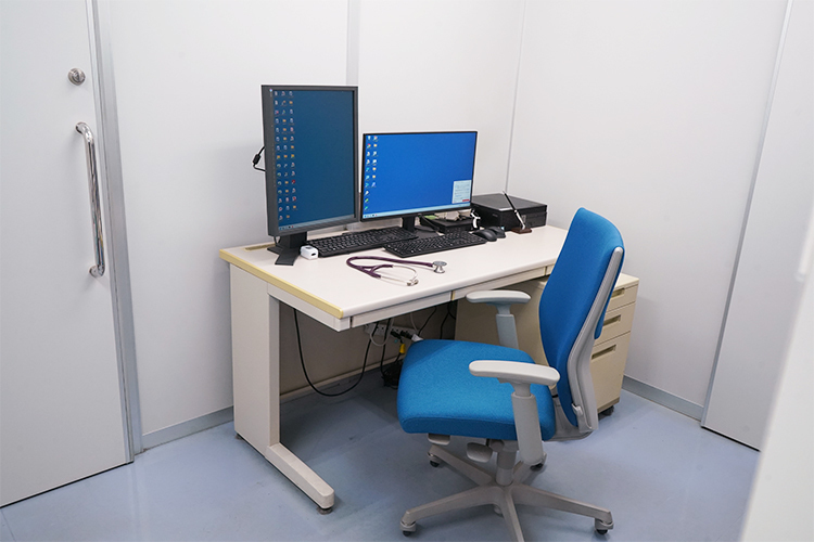 三木内科クリニック 豊島区 患者の悩みを把握するために一人ひとり丁寧に診察する