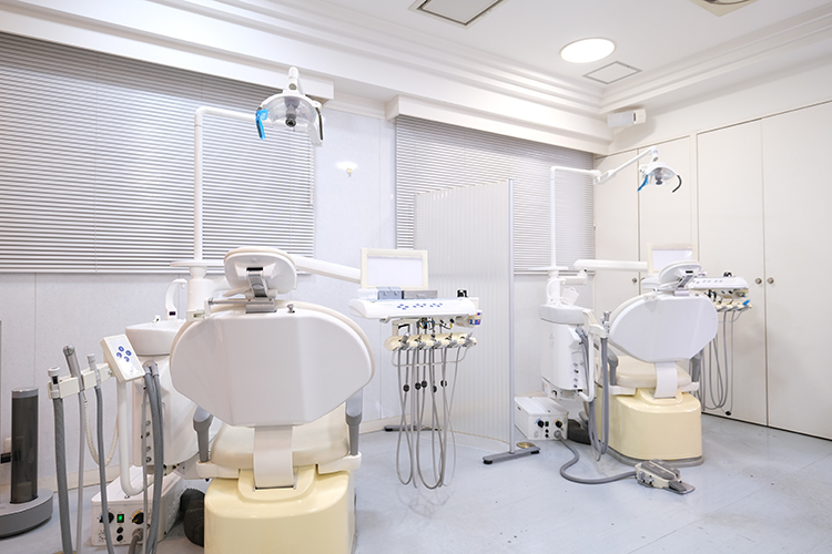 さくま歯科クリニック 荒川区 清潔かつ落ち着いた空間で、個人の状態に合わせて誠実に診療する