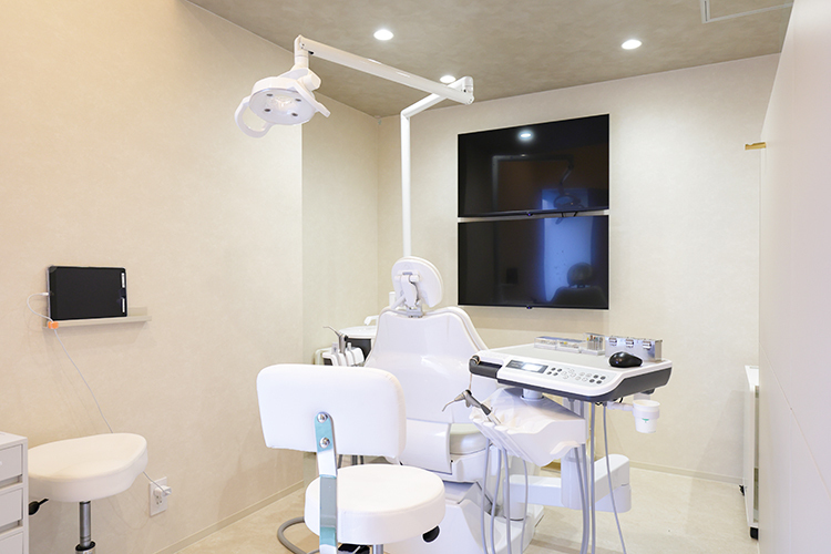 豊中服部ノボ歯科・矯正歯科クリニック 豊中市 一般的治療から歯列矯正やインプラントなど多彩な診療内容に対応
