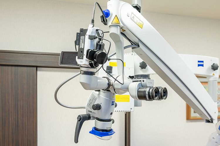 荒木歯科医院 筑紫野市 マイクロスコープを用いた精密治療も行う