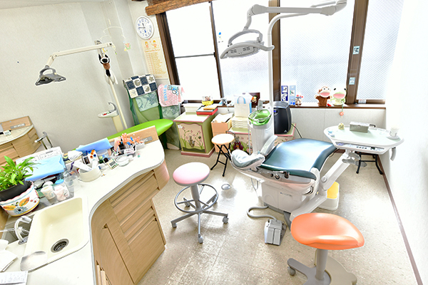 りつ小児歯科 国分寺市 大人用ユニットも導入