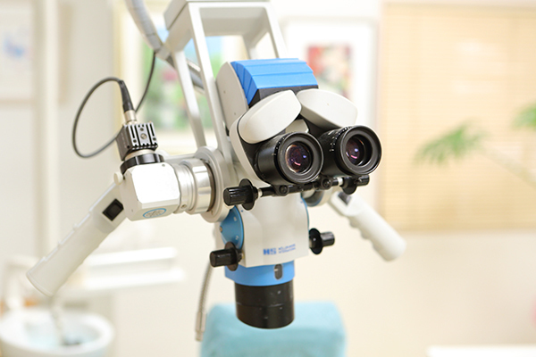 佐藤歯科クリニック 所沢市 歯科用マイクロスコープを用い、根管治療に注力している