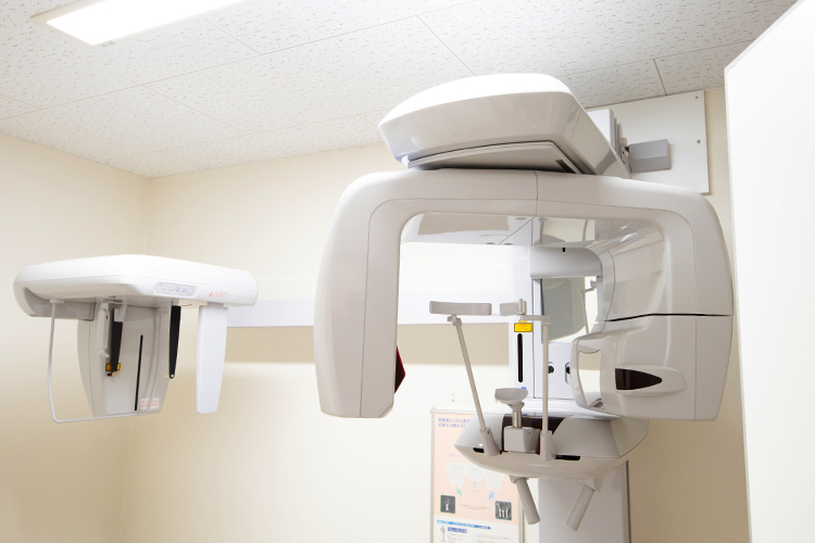 西田歯科医院 神戸市中央区 デジタル3DCTなどの先進設備も整えられている