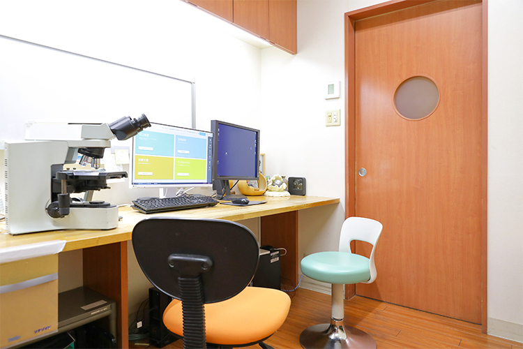 ごうじ泌尿器科クリニック 豊中市 患者の気持ちに寄り添った診療を心がけている