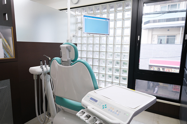 はらだ歯科クリニック 渋谷区 患者の話に耳を傾け診療を行う